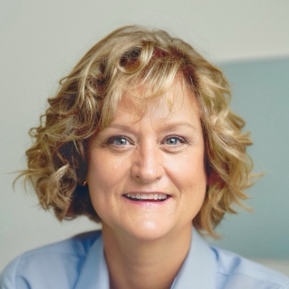 Meet your Posher, Peggy - Picture 1 of 1